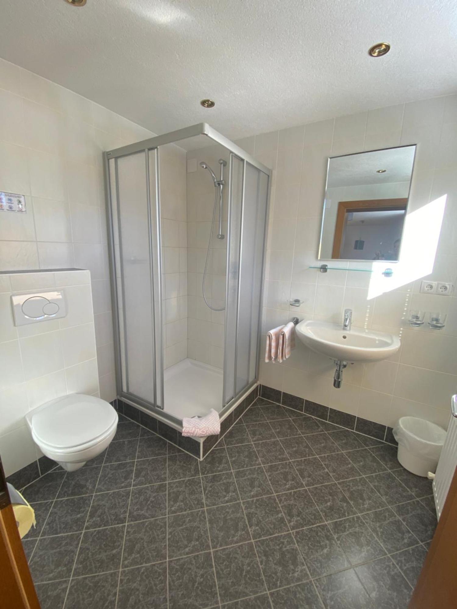 Apart Alpenrose Spiss Exterior photo